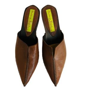 Fantini brown leather clogs new